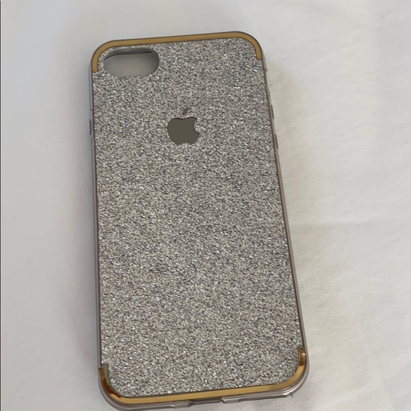 iPhone 7/8 gold phone cases (bundle) - Picture 6 of 6
